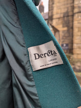 Load image into Gallery viewer, 1960's Emerald Green Wool Coat