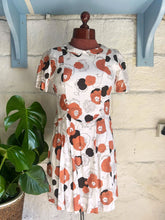 Load image into Gallery viewer, Linen Peter Pan Collar Mini Dress 6