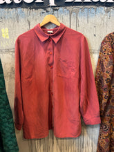 Load image into Gallery viewer, 1980s Raspberry silk shirt
