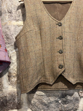 Load image into Gallery viewer, Tweedy cropped waistcoat
