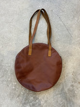 Load image into Gallery viewer, 1970s Italian leather round bag
